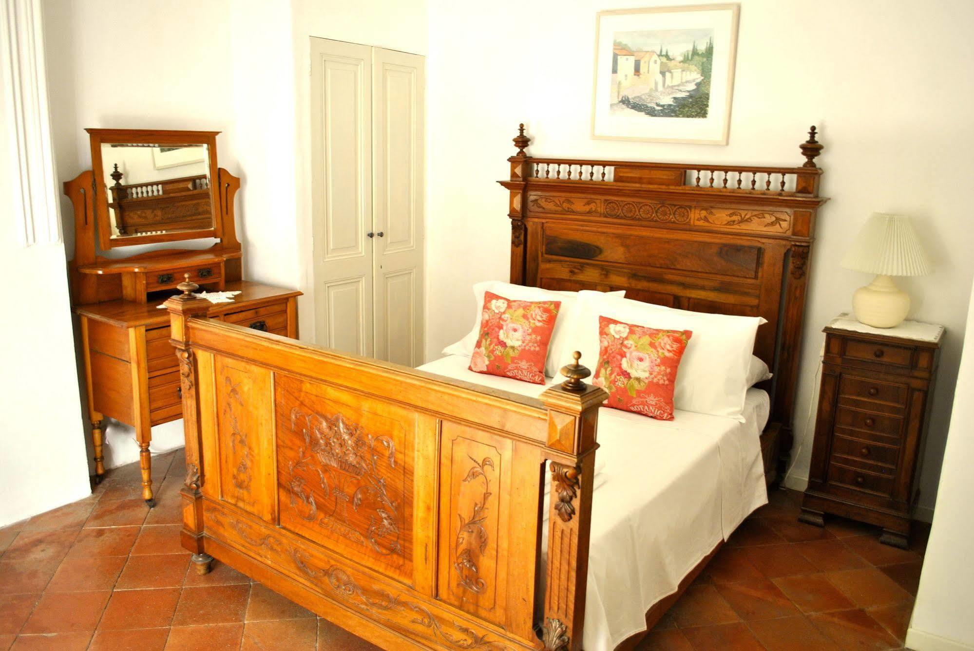 Bed and Breakfast L'Ancienne Boulangerie Caunes-Minervois Exterior foto