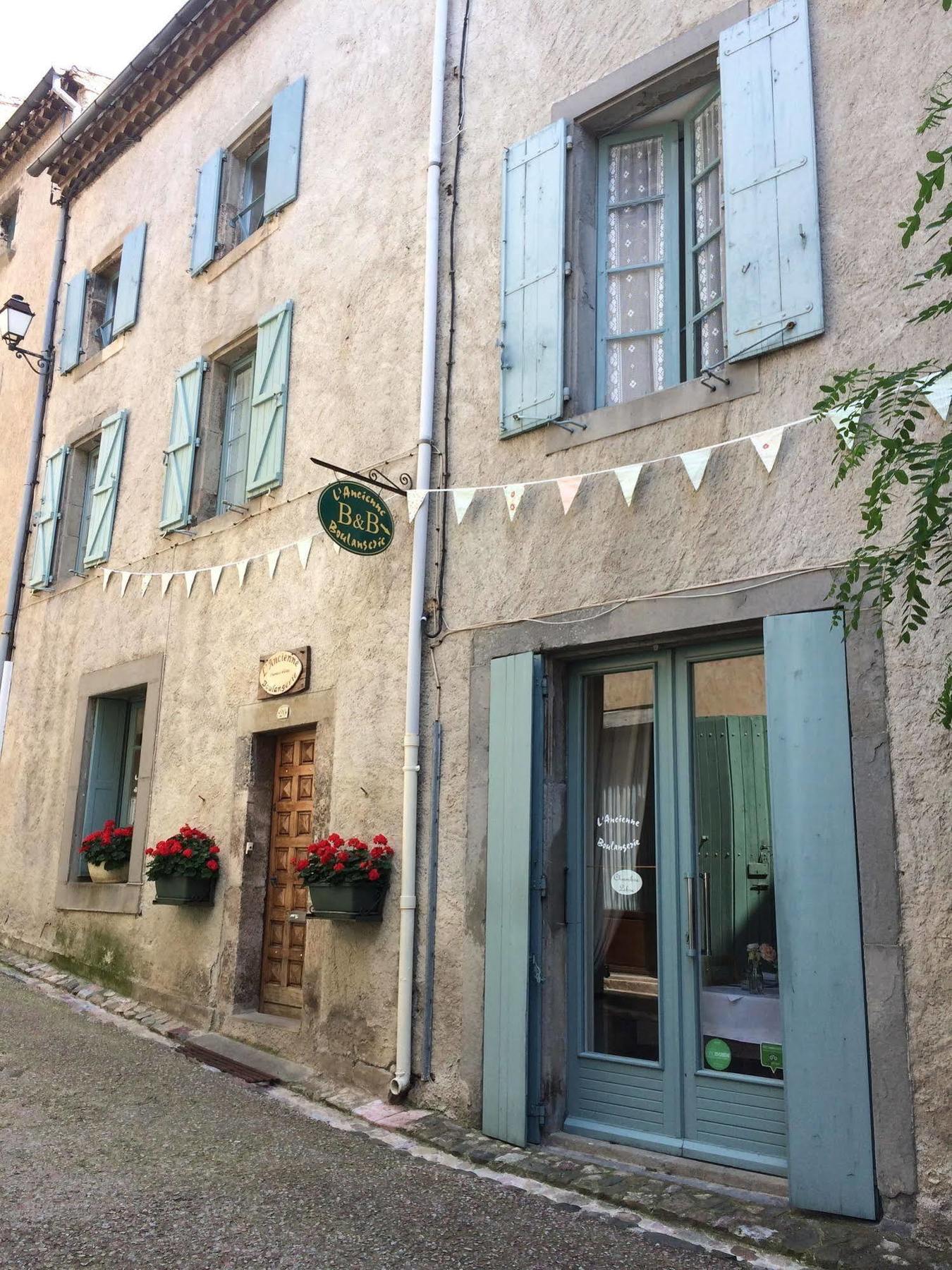 Bed and Breakfast L'Ancienne Boulangerie Caunes-Minervois Exterior foto